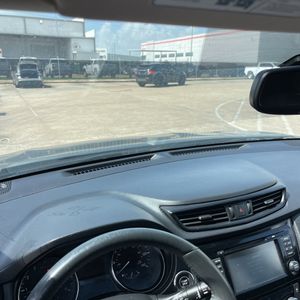 صورة مصغرة 36 لـ 2017 Nissan ROGUE SV