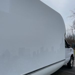 FORD E-350 CUTAWAY - 9