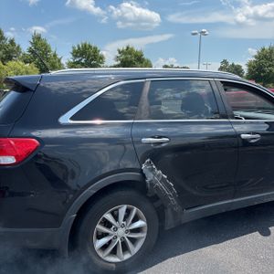 2017 KIA SORENTO LX — фото 9