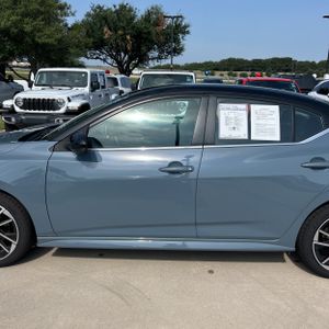 2025 Nissan SENTRA SR photo 3