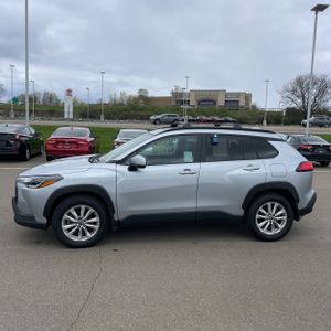 TOYOTA COROLLA CROSS - 3