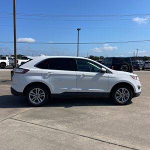 FORD EDGE SEL - 10