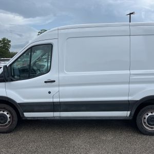 FORD TRANSIT 150 - 4