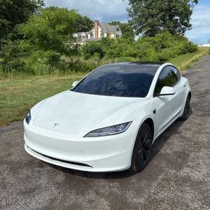 صورة 1 لـ 2025 Tesla MODEL 3 LONG RANGE