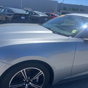 FORD MUSTANG ECOBOOST PREMIUM - 2