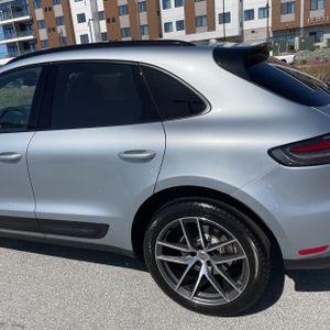 PORSCHE MACAN - 6