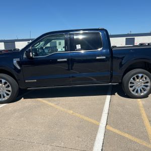 FORD F-150 LIMITED - 4