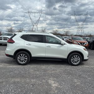 NISSAN ROGUE SV - 10