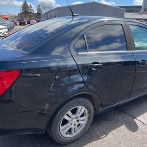 CHEVROLET SONIC LT AUTO - 9