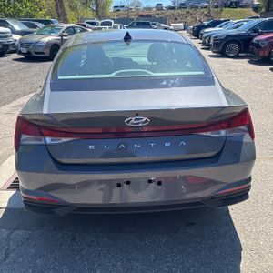 HYUNDAI ELANTRA SEL - 7