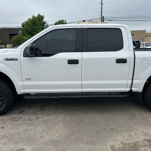 FORD F-150 XLT - 4