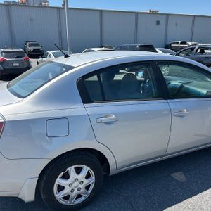 NISSAN SENTRA 2.0 - 9