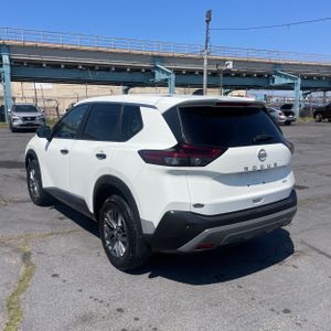 NISSAN ROGUE S INTELLIGENT AWD - 5