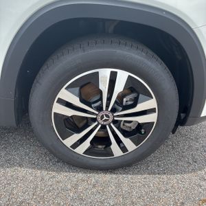 2025 Mercedes-BENZ GLB 缩略图 20