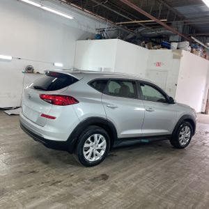 HYUNDAI TUCSON VALUE - 10
