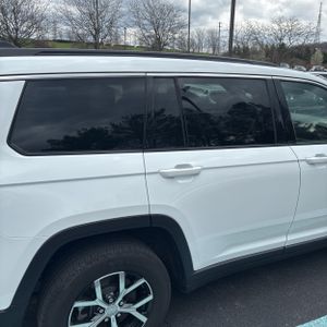 JEEP GRAND CHEROKEE L LIMITED - 9