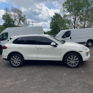 PORSCHE CAYENNE - 10