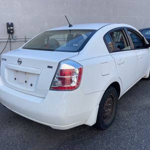 NISSAN SENTRA 2.0 - 8