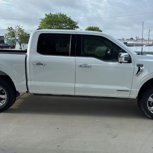 FORD F-150 LARIAT - 9