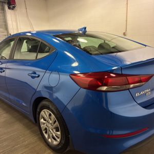 HYUNDAI ELANTRA SE - 6