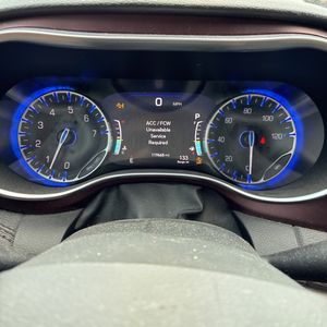 2017 Chrysler PACIFICA LIMITED — миниатюра 43