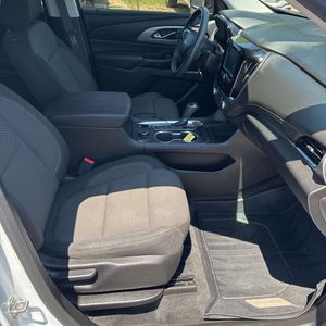 2019 Chevrolet TRAVERSE LS — миниатюра 32