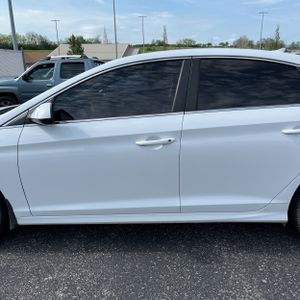 HYUNDAI SONATA SE - 4