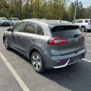 KIA NIRO LX - 5