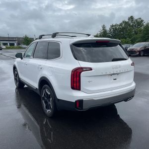 2024 KIA TELLURIDE S photo 5