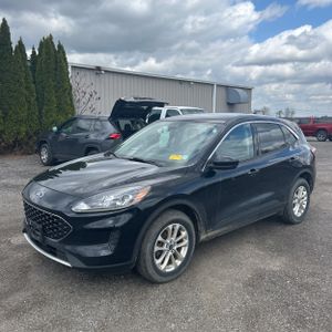 FORD ESCAPE SE - 1