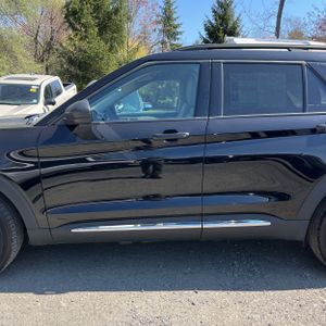 FORD EXPLORER XLT - 4