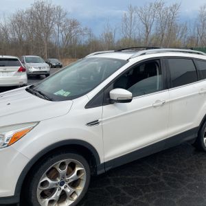 FORD ESCAPE TITANIUM - 2