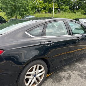صورة 9 لـ 2016 FORD FUSION SE