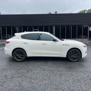 2024 Maserati LEVANTE GT ULTIMA — фото 10