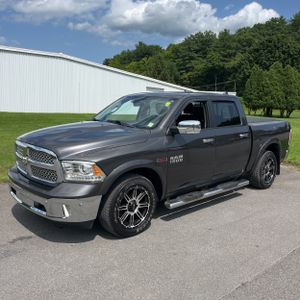 2017 RAM 1500 LARAMIE — фото 1