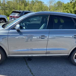 AUDI Q3 2.0T PREMIUM PLUS - 4