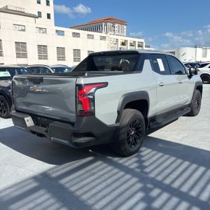 2026 Chevrolet SILVERADO EV LT 照片 8