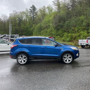 FORD ESCAPE TITANIUM - 10