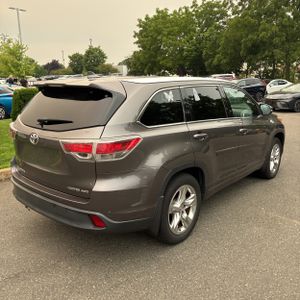 صورة 8 لـ 2014 Toyota HIGHLANDER LIMITED