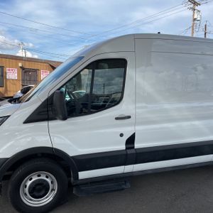 FORD TRANSIT 250 - 2