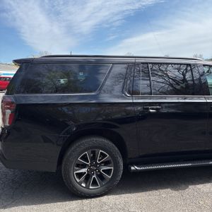 CHEVROLET SUBURBAN Z71 - 9