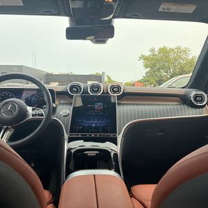 2025 Mercedes-BENZ GLC thumbnail 36
