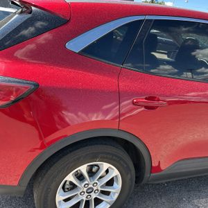 صورة 9 لـ 2020 FORD ESCAPE SE