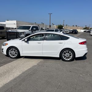FORD FUSION SE - 3