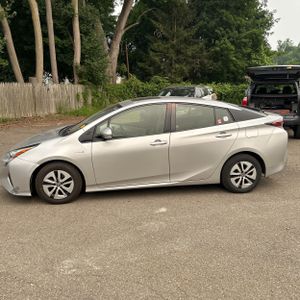 2017 Toyota PRIUS THREE 照片 3