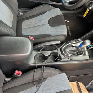 2019 Hyundai VELOSTER 2.0L — миниатюра 36