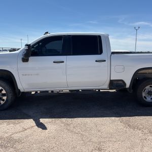 CHEVROLET SILVERADO 2500HD CUSTOM - 4