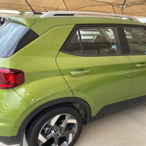 HYUNDAI VENUE SEL - 7