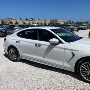 2020 Genesis G70 2.0T — фото 10