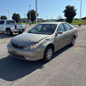 2006 Toyota CAMRY LE photo 1